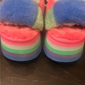 UGG Fluffy Slippers with Multicolor Sole